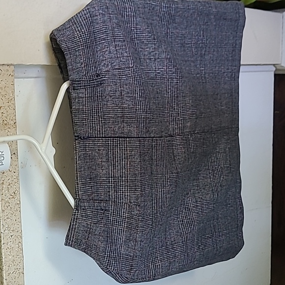 ELIG Skirt/ size M /color gray - Picture 4 of 9